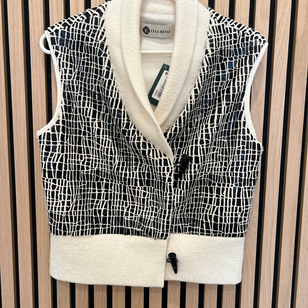 Lyla Renai Modern Black and white patterned wool vest